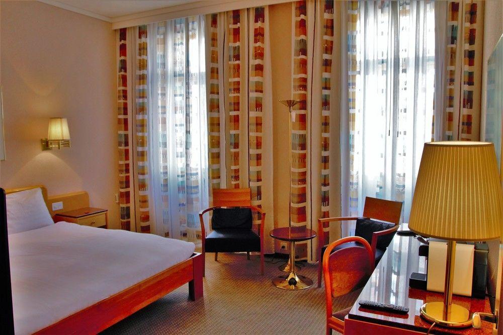 Baeren Am Bundesplatz Hotel 4*